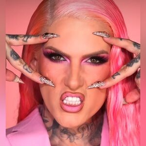 JEFFREE STAR MERCH & LIPPIES 💋